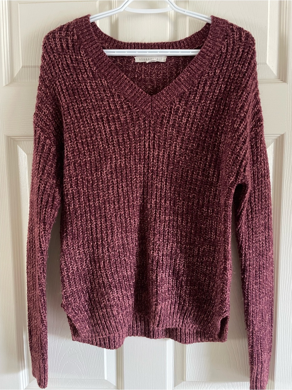 Aéropostale Burgundy Textured Knit Sweater – Women’s M